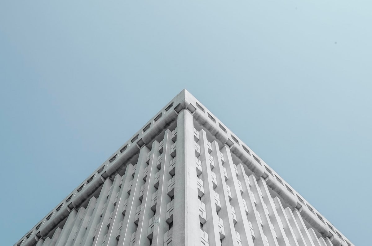 秋冬欧美街拍穿搭：简单舒服慵懒，够飒够美