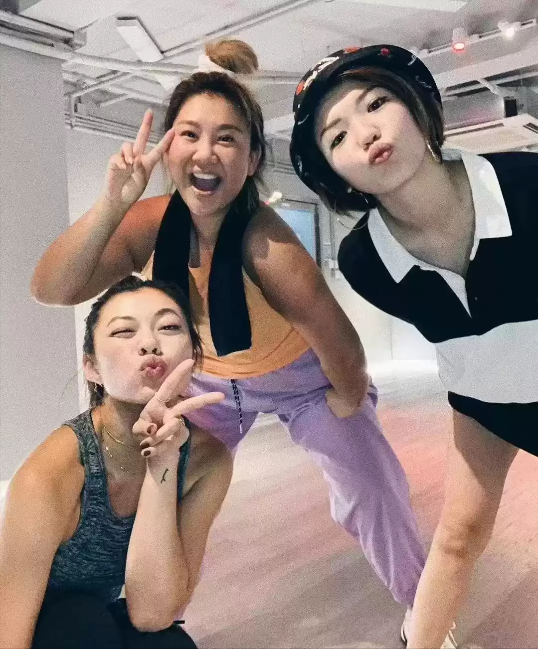 胖女孩穿搭艺术：身材无关，自信绽放美丽！