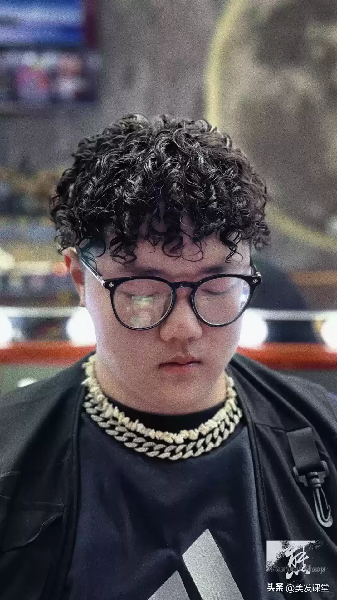 男胖子穿衣搭配 男胖子理什么发型？显脸小高级感全靠这几款，选对发型超级帅