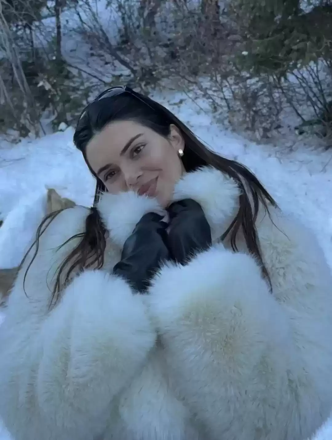 女明星冬日穿搭秘籍：时髦与保暖的完美平衡