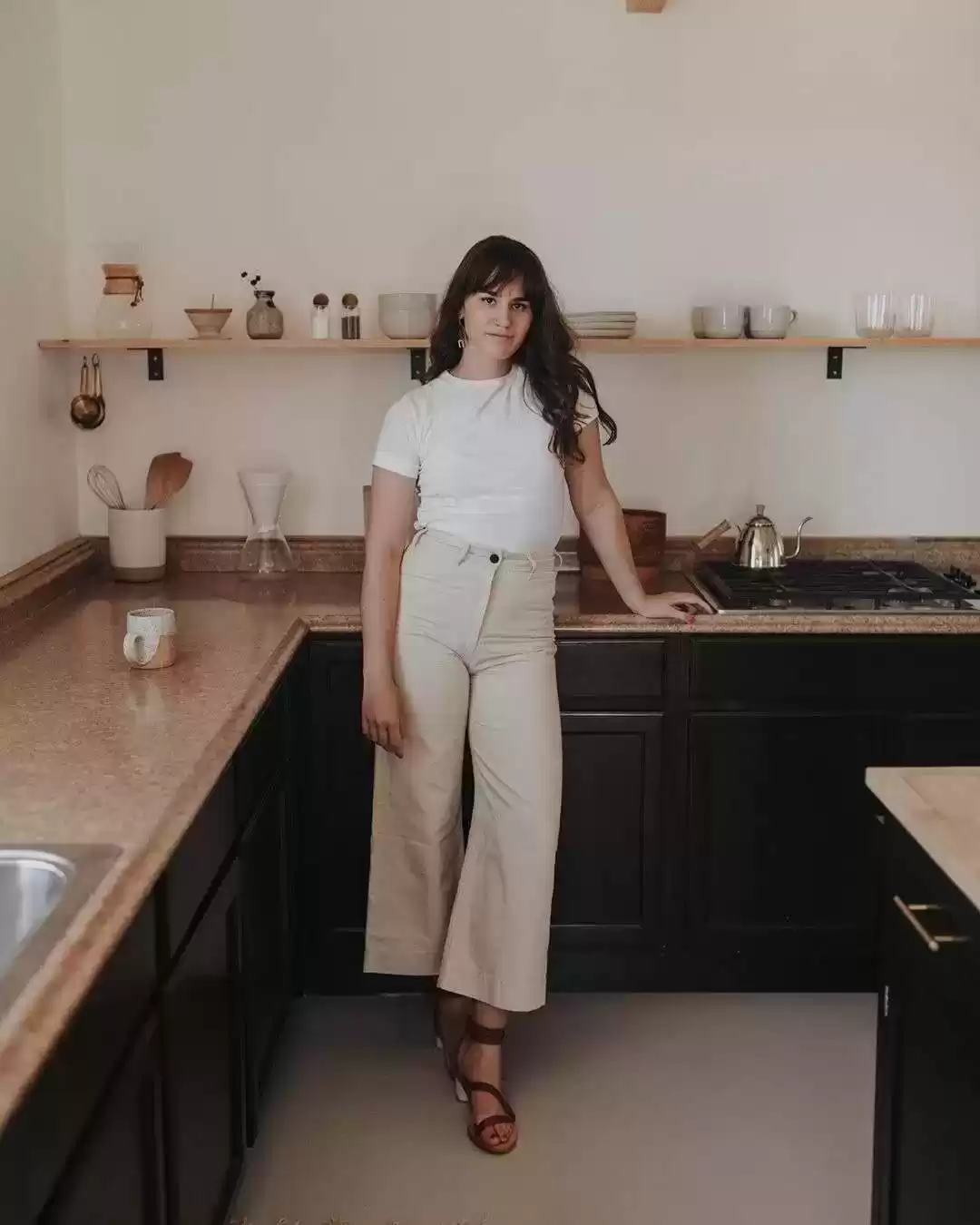 微胖女性穿搭秘籍:2大显瘦法则,轻松提升气质与魅力 微胖女性穿搭秘籍:2大显瘦法则,轻松提升气质与魅力