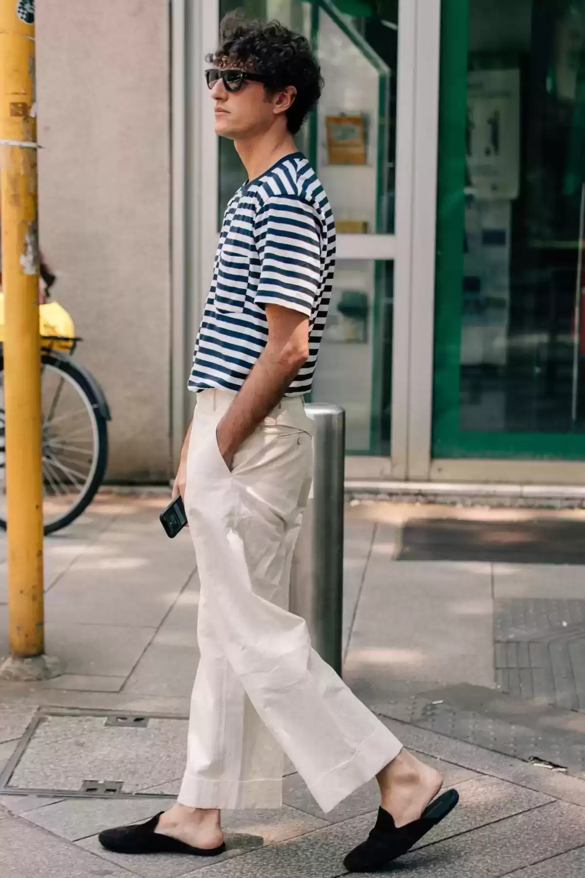 男士夏季穿搭终极指南：掌握这些技巧，轻松变身时尚达人