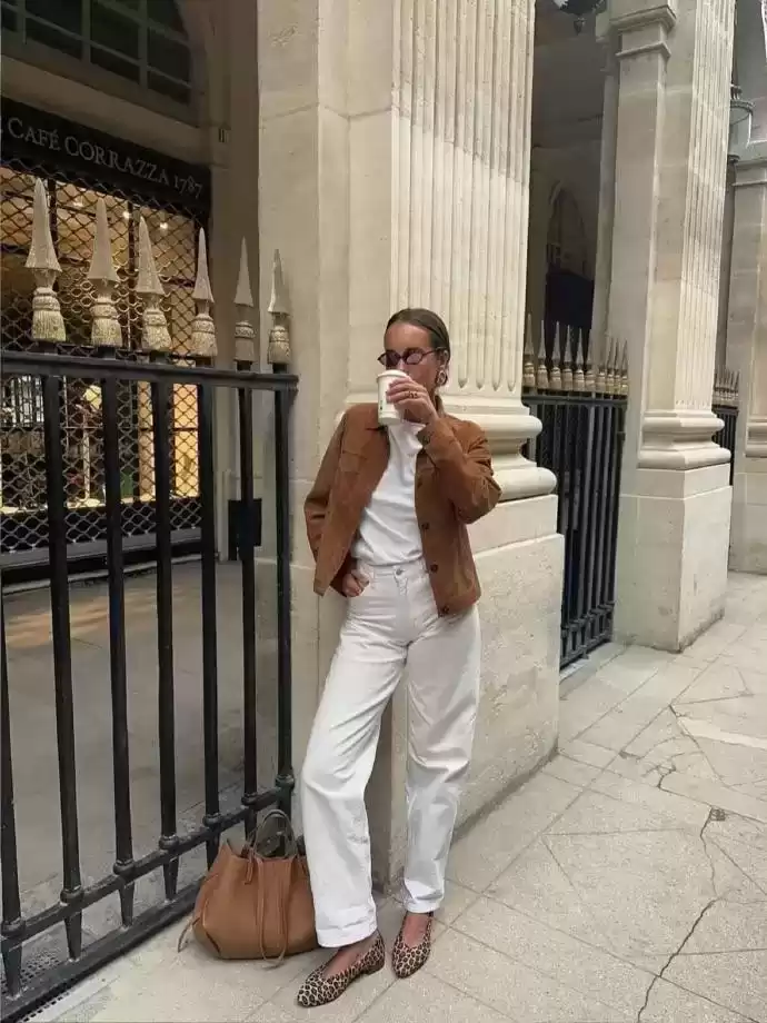 Ins时尚博主穿搭秘诀：普通人如何用同色系搭配穿出高级精致感