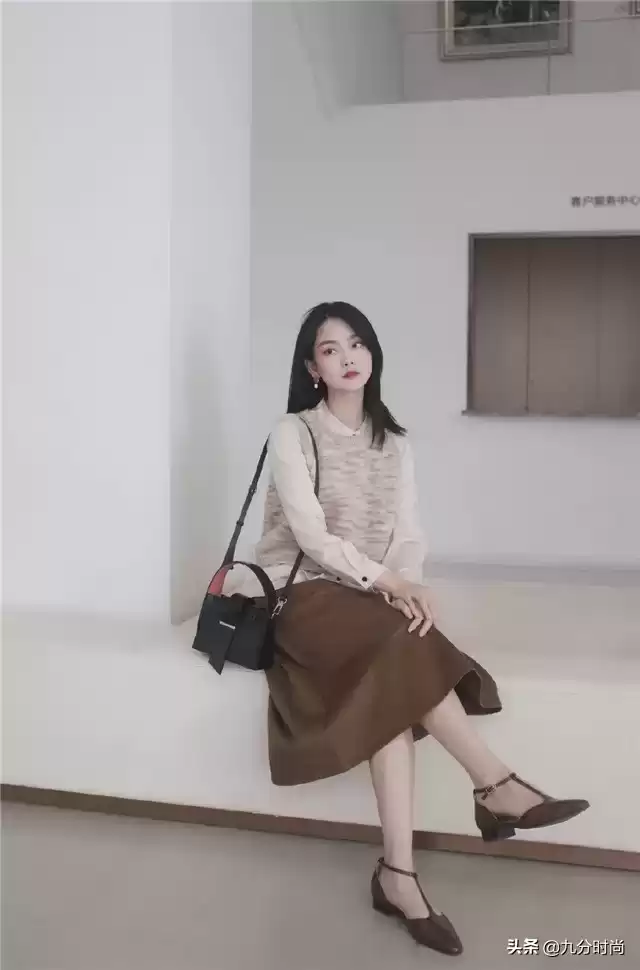 一衣多穿：少买衣服多学搭配的时尚秘籍