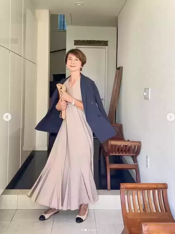 日本主妇的穿搭哲学：简约法则塑造高级气质