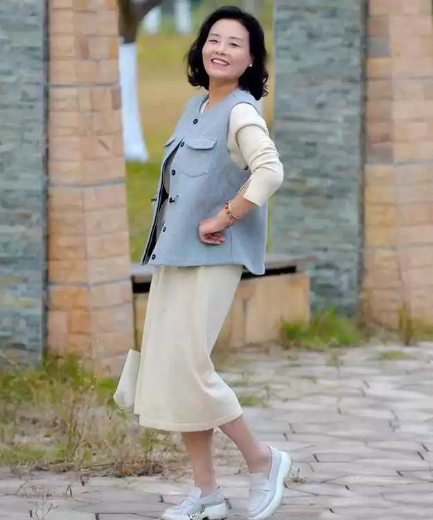 微胖女生春秋穿衣搭配