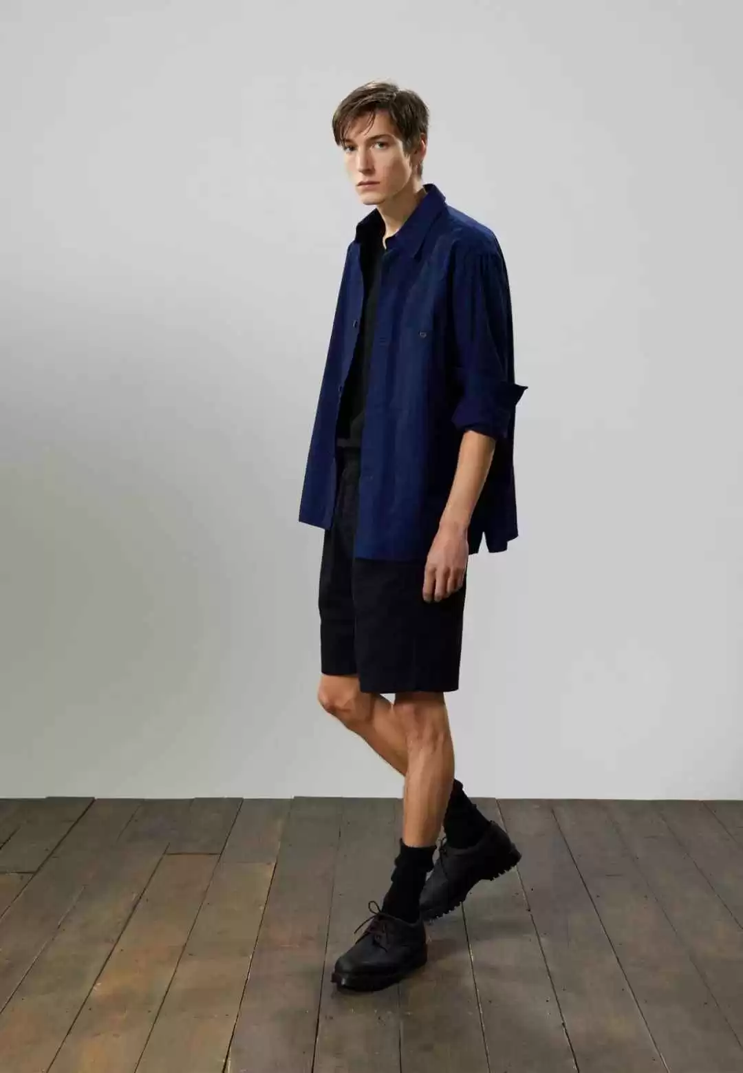 瘦子穿衣搭配秘籍:告别“弱鸡”形象,穿出自信魅力!