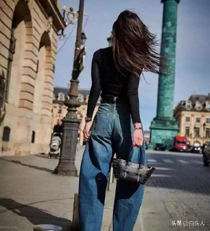秋冬弯刀裤穿搭秘籍：胯宽腿粗隐形术，百搭时髦超简单