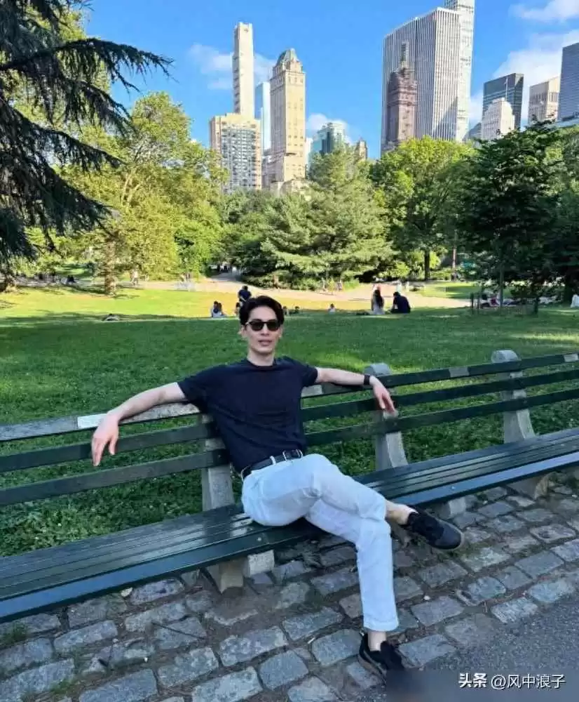 泰星SonYuKe夏日穿搭秘籍：不紧绷的性感与衣冠楚楚的满分示范