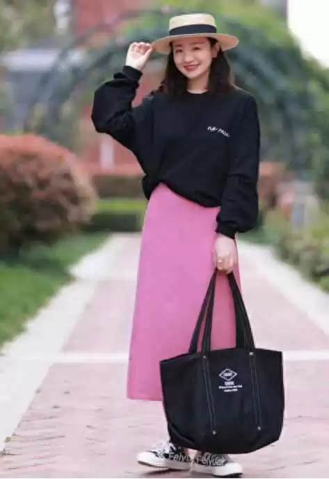 微胖女孩入秋穿搭指南：3个实用思路遮肉又时髦