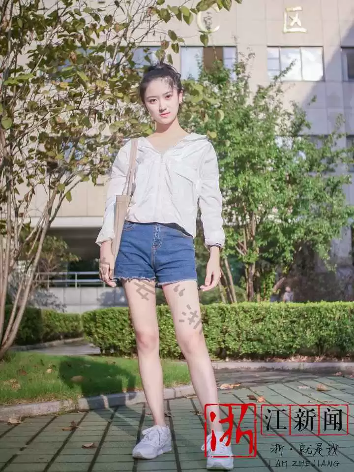 温州秋季穿衣搭配 街拍|乱穿衣的季节,最会搭配的你