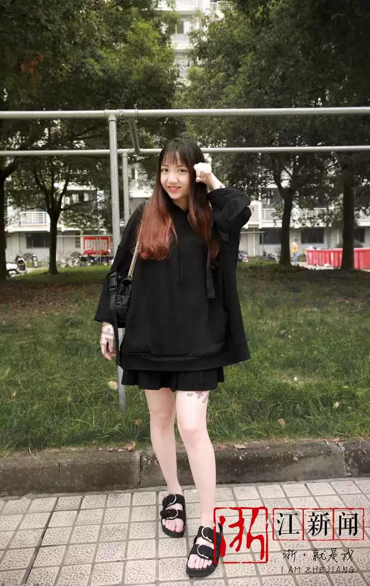 温州秋季穿衣搭配 街拍|乱穿衣的季节,最会搭配的你