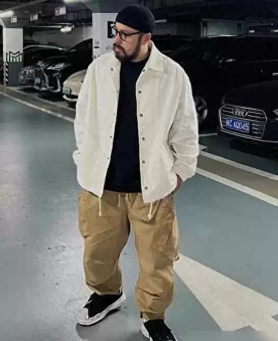 胖高个子男生穿衣搭配指南：穿搭和身材无关，看街拍胖男人如何又胖又矮照样有型