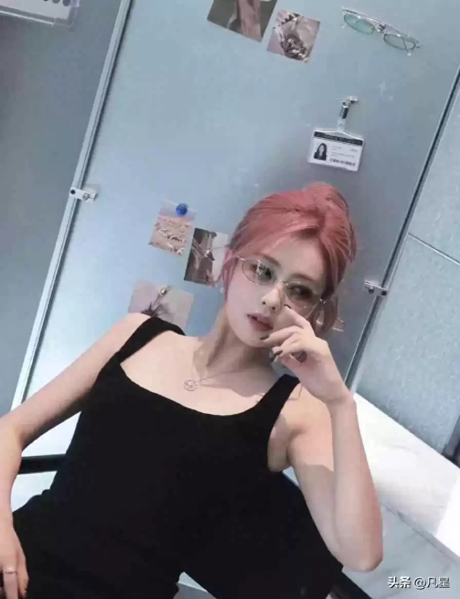 粉色头发穿搭宝典:白鹿的时尚造型大揭秘 粉色头发穿搭宝典:白鹿的时尚造型大揭秘