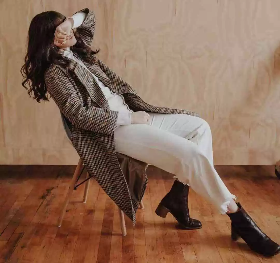 矮胖MM秋冬穿搭秘籍:三招教你显瘦显高,轻松变时髦