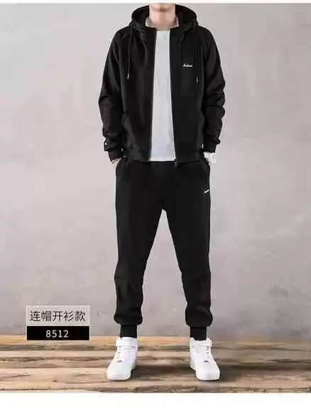 瘦男生冬季穿搭指南:冲锋衣+工装裤,帅气显高又年轻 瘦男生冬季穿搭指南:冲锋衣+工装裤,帅气显高又年轻