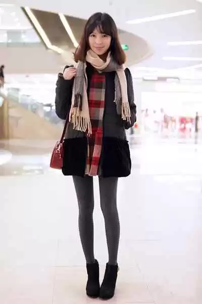 短粗胖女生冬季穿搭攻略：短外套+阔腿裤，时髦高级又显瘦