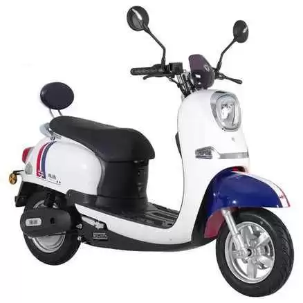 南昌英伦联邦小区电动车乱停问题解决，新建停车棚守护居民安全