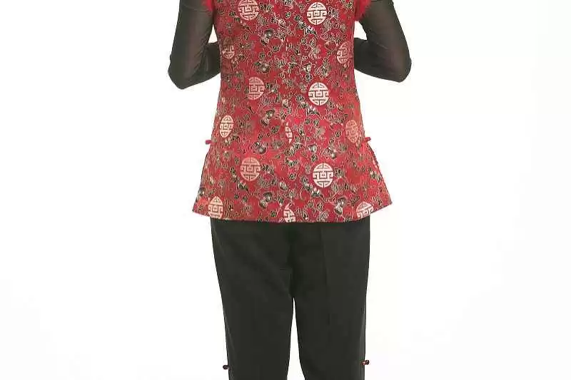 中式服装代工困局：当“国潮”风口吹过，埋头生产的工厂如何翻身？