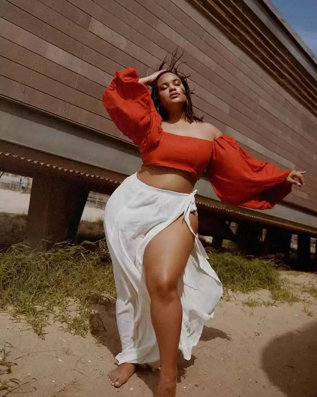 140斤到160斤胖女孩显瘦穿搭全攻略：轻松穿出自信美