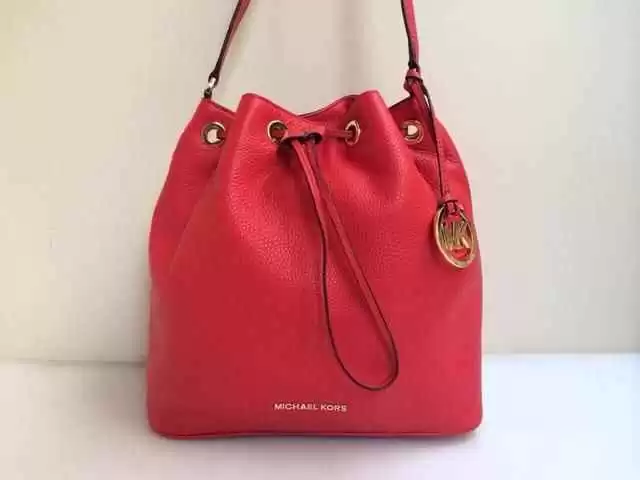 三个字母MK背后竟是截然不同的世界 时尚轻奢厨电火锅谁主沉浮