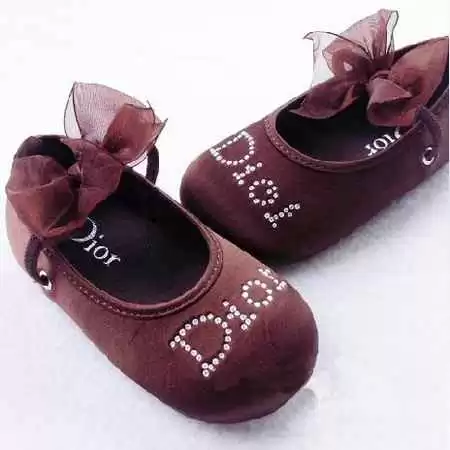 儿童鞋什么牌子好，内行人都这样挑鞋