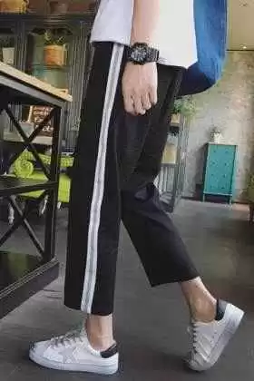 卫裤穿搭全指南 教你穿出慵懒帅气范儿