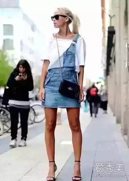 短裙里面穿啥子 内搭秘诀全解析