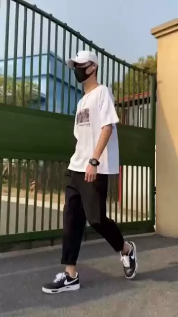 绿短袖搭配裤子颜色秘诀大公开