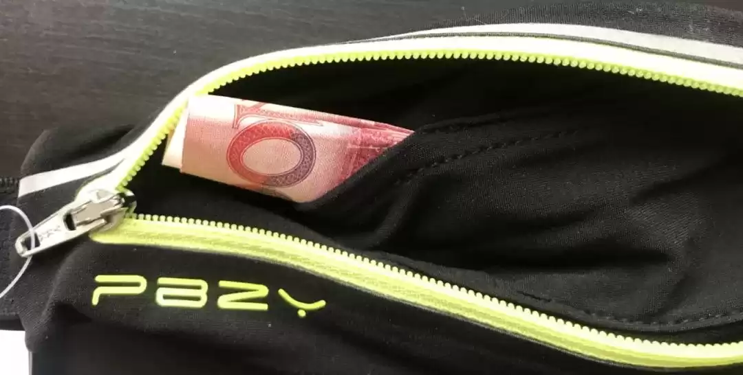 跑步腰包选购不翻车指南:贴合透气不晃荡才是硬道理 跑步腰包选购不翻车指南:贴合透气不晃荡才是硬道理