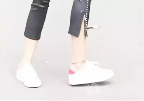 这些小众鞋款居然最显腿长 时髦精都悄悄藏了几双