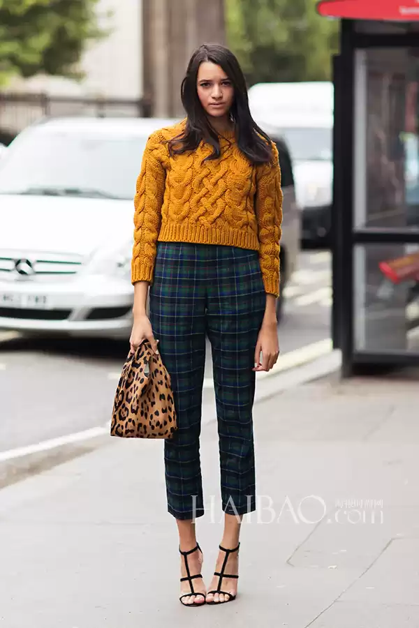 针织上衣配裤子 这些穿搭思路让你从初秋美到深冬 针织上衣配裤子 这些穿搭思路让你从初秋美到深冬