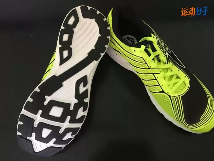 长跑路上不脚疼 教你挑对那双伴你飞奔的跑鞋 长跑路上不脚疼 教你挑对那双伴你飞奔的跑鞋