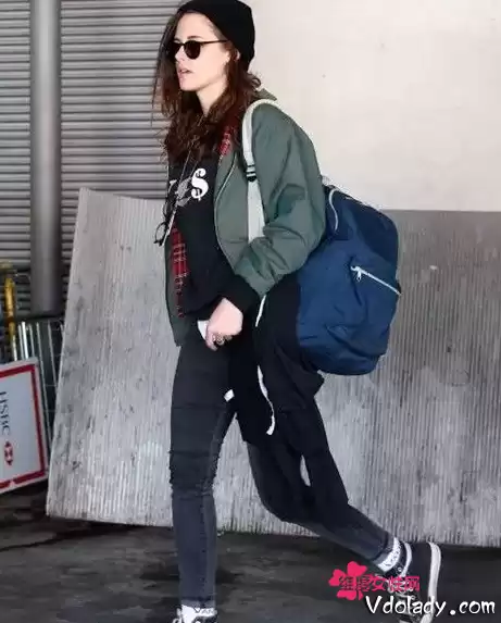 高帮匡威配什么裤子这些搭配思路让你秒变潮人 高帮匡威配什么裤子这些搭配思路让你秒变潮人