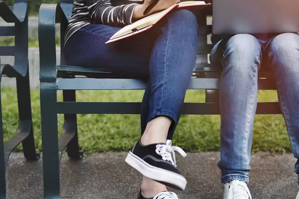 高帮鞋配袜子秘诀大公开 穿对秒变长腿星人 高帮鞋配袜子秘诀大公开 穿对秒变长腿星人