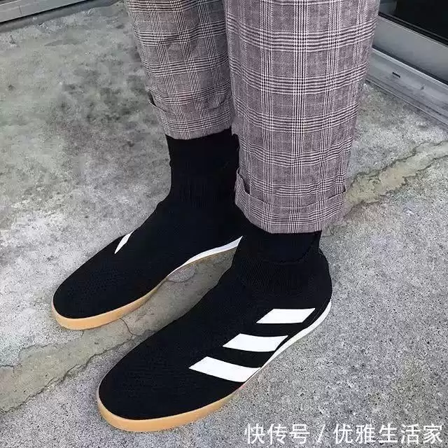 高帮鞋配袜子秘诀大公开 穿对秒变长腿星人 高帮鞋配袜子秘诀大公开 穿对秒变长腿星人