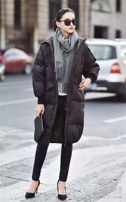 黑羽绒服配什么裤子才好看?这份搭配指南让你温暖又时髦 黑羽绒服配什么裤子才好看?这份搭配指南让你温暖又时髦