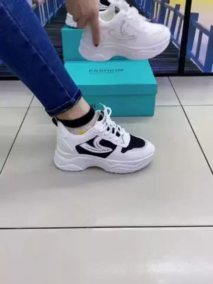 小个子逆袭长腿神器 选对鞋子让你悄悄拔高五公分