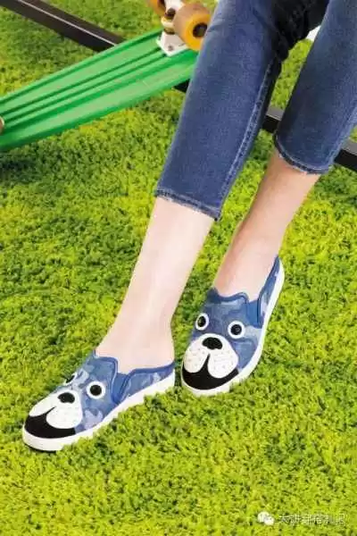 揭秘Puppies含义：从小狗到文化符号的全方位解读