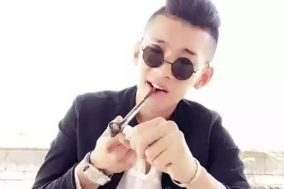 搞懂MC品牌迷局:你的朋友到底在炫耀游戏还是奢侈品 搞懂MC品牌迷局:你的朋友到底在炫耀游戏还是奢侈品