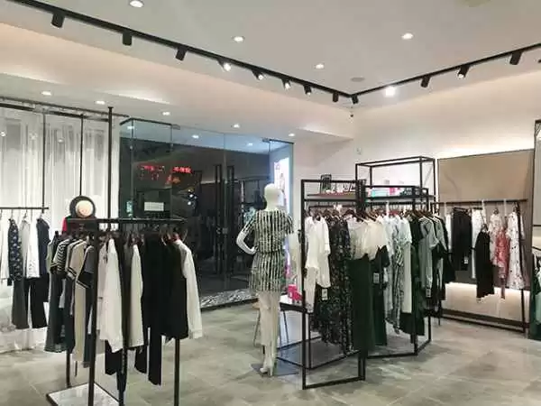 服装店灯光里的大学问,搞懂了营业额翻番不是梦