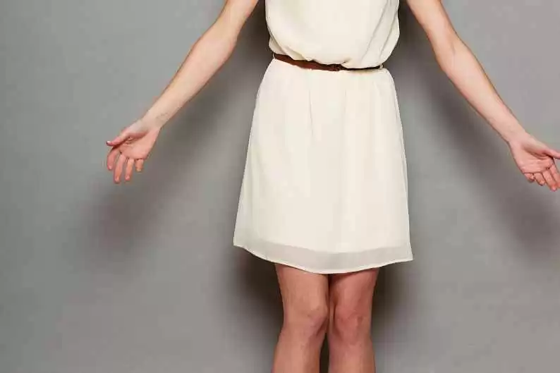 束脚裤搭配上衣全攻略让你穿出潮流范儿 束脚裤搭配上衣全攻略让你穿出潮流范儿