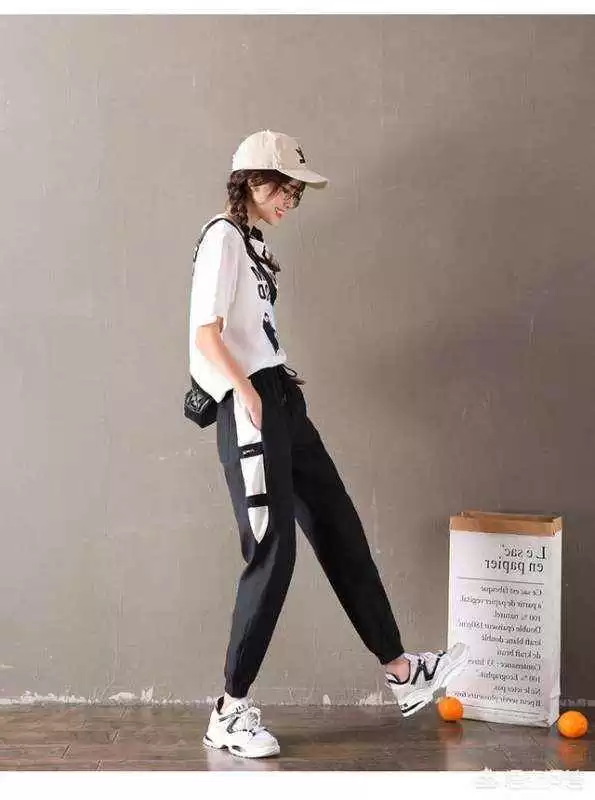 束脚裤搭配上衣全攻略让你穿出潮流范儿