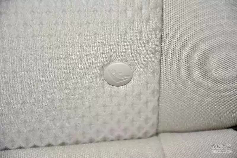 浅色是什么颜色 全面解读柔和色彩的魅力 浅色是什么颜色 全面解读柔和色彩的魅力