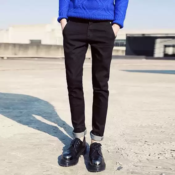 红色裤子配什么鞋子看这篇就够了