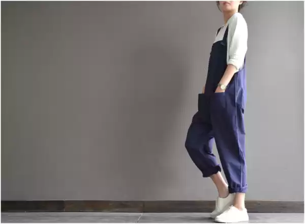 藏蓝色上衣搭配裤子颜色秘诀大公开