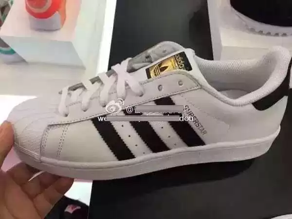 阿迪达斯和三叶草有啥不同 看完这篇就懂了